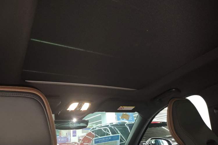 Used Volvo XC90 2023 B6 Zhiyi Luxury Edition 7-Seater Headliner