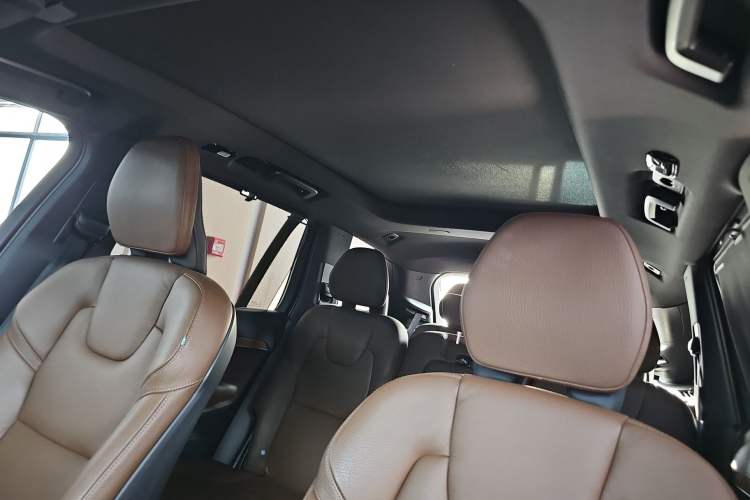 Used Volvo XC90 2023 B6 Zhiyi Luxury Edition 7-Seater Headliner