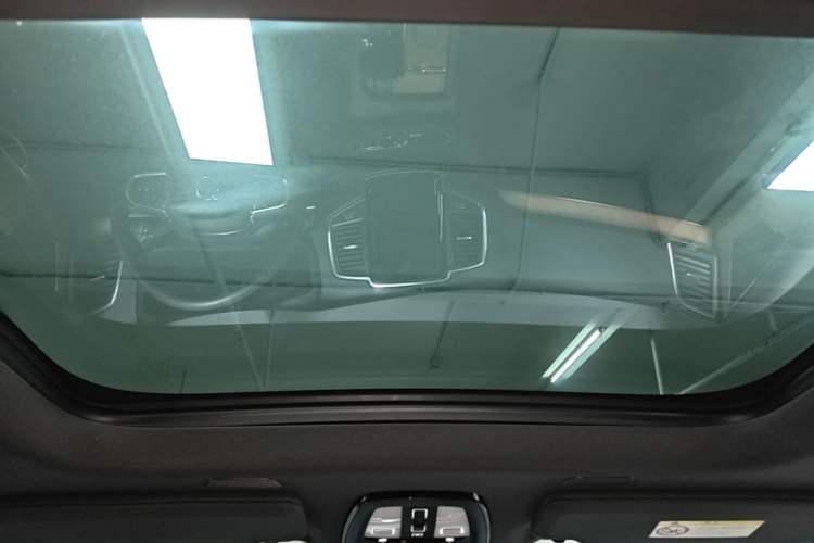 Used Volvo XC90 2023 B5 SmartDrive Luxury Edition 7 Seats Headliner
