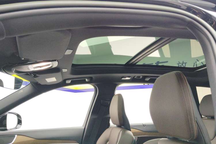 Used Volvo XC90 2023 B6 Zhiyi Luxury Edition 7-Seater Headliner