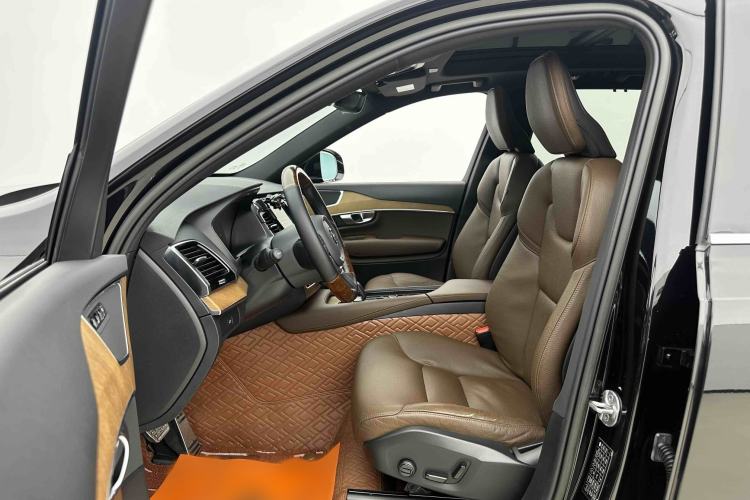 Used Volvo XC90 2023 B6 Zhiyi Luxury Edition 7-Seater Interior 1
