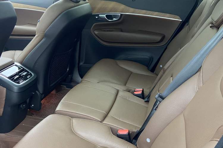 Used Volvo XC90 2023 B6 Zhiyi Luxury Edition 7-Seater Interior 3