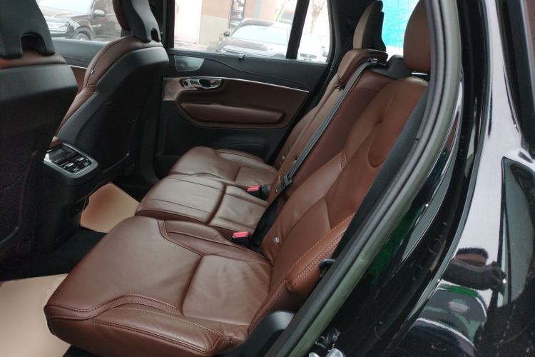 Used Volvo XC90 2023 B6 Zhiya Luxury 7-Seater Interior 4