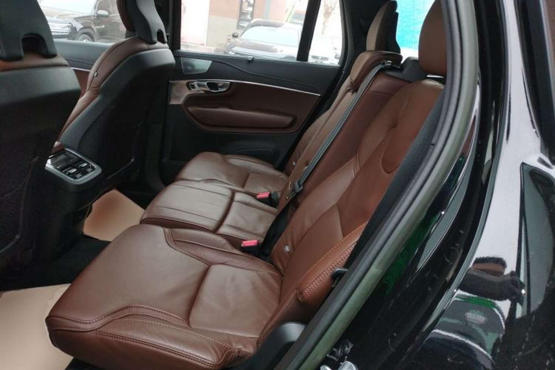Used Volvo XC90 2023 B6 Zhiya Luxury 7-Seater Interior 4