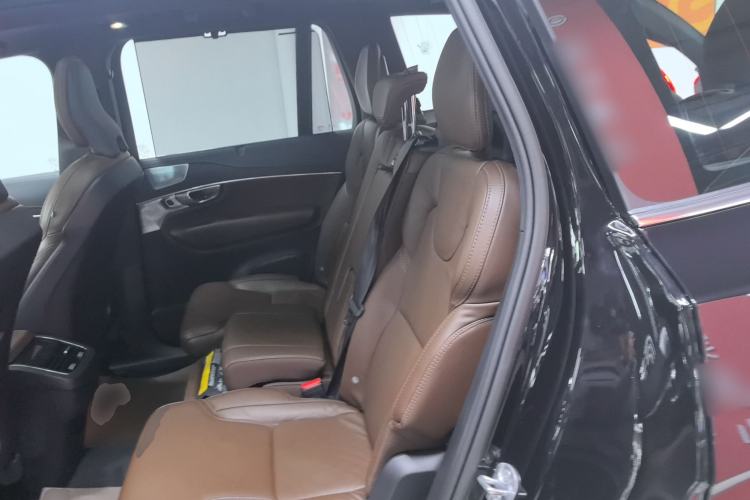Used Volvo XC90 2023 B6 Zhiya Luxury 7-Seater Interior 4