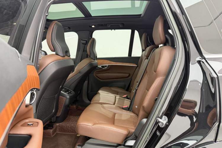 Used Volvo XC90 2023 B6 Zhiyi Luxury Edition 7-Seater Interior 4