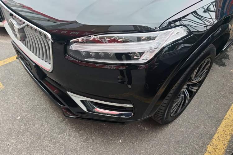 Used Volvo XC90 2023 B5 SmartDrive Luxury Edition 7 Seats Left Front Headlight