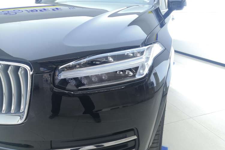 Used Volvo XC90 2023 B5 SmartDrive Luxury Edition 5 Seats Left Front Headlight