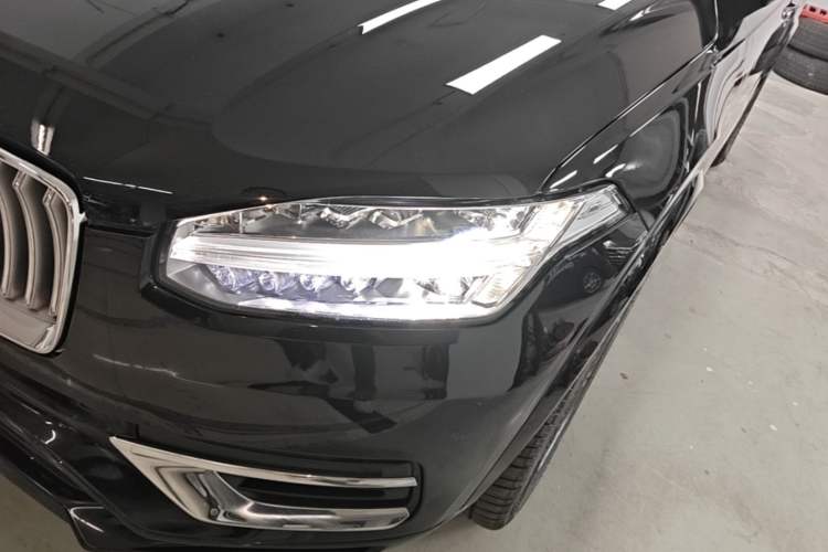 Used Volvo XC90 2023 B5 SmartDrive Luxury Edition 7 Seats Left Front Headlight