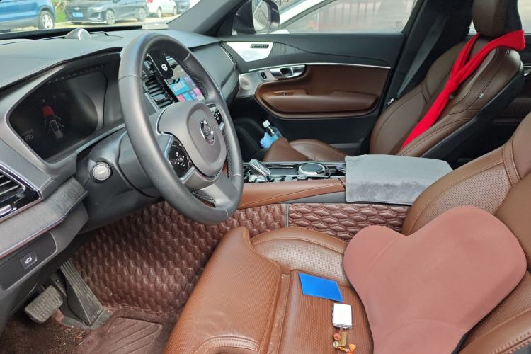 Used Volvo XC90 2023 B6 Zhiya Luxury 7-Seater Left Front Seat