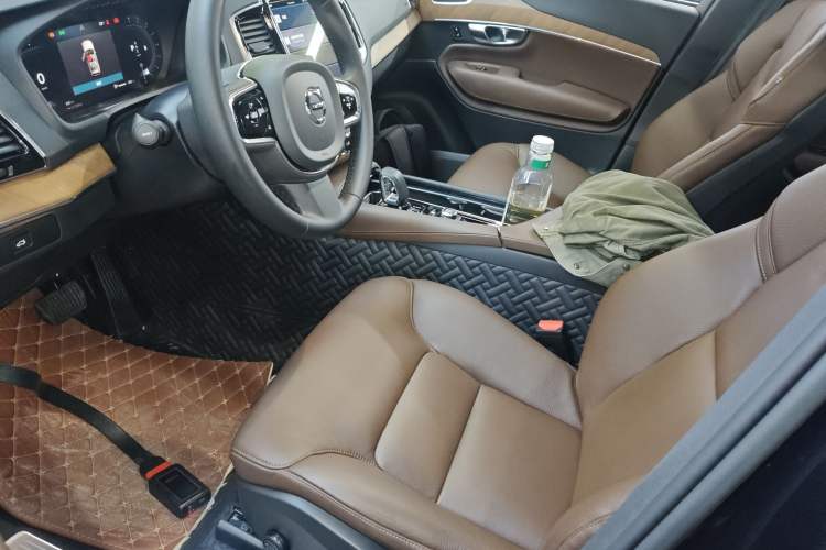 Used Volvo XC90 2023 B6 Zhiyi Luxury Edition 7-Seater Left Front Seat