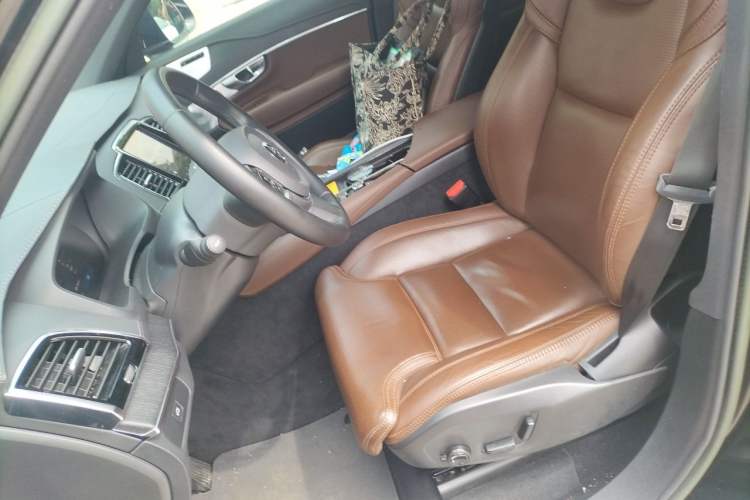 Used Volvo XC90 2023 B6 Zhiya Luxury 7-Seater Left Front Seat