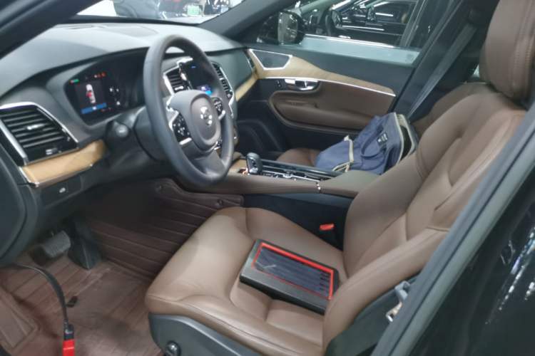Used Volvo XC90 2023 B6 Zhiyi Luxury Edition 7-Seater Left Front Seat