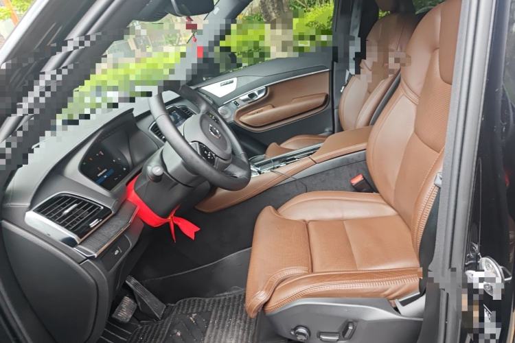 Used Volvo XC90 2023 B6 Zhiya Luxury 7-Seater Left Front Seat
