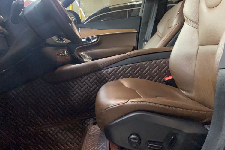Used Volvo XC90 2023 B6 Zhiyi Luxury Edition 7-Seater Left Front Seat