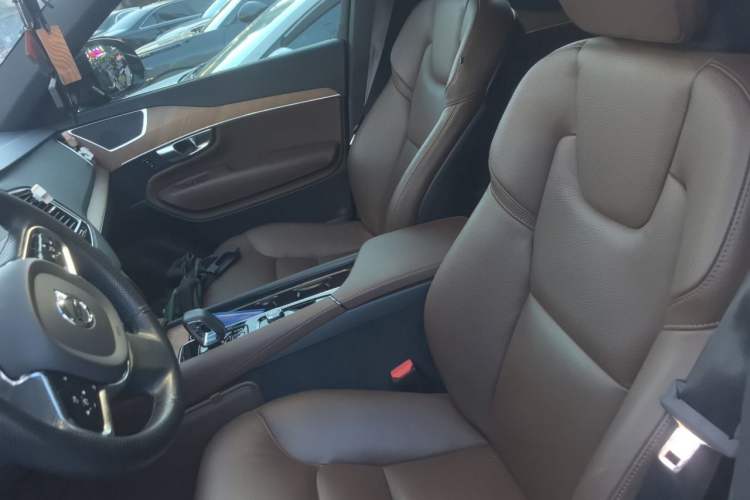 Used Volvo XC90 2023 B6 Zhiyi Luxury Edition 7-Seater Left Front Seat