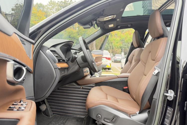 Used Volvo XC90 2023 B6 Zhiyi Luxury Edition 7-Seater Left Front Seat