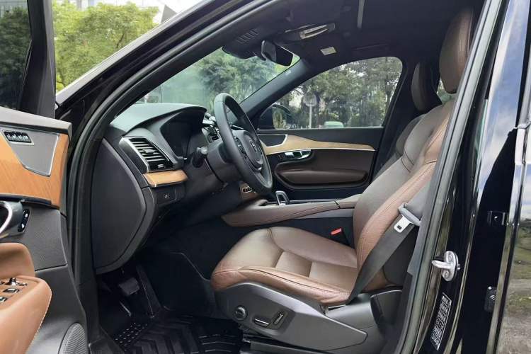 Used Volvo XC90 2023 B6 Zhiyi Luxury Edition 7-Seater Left Front Seat