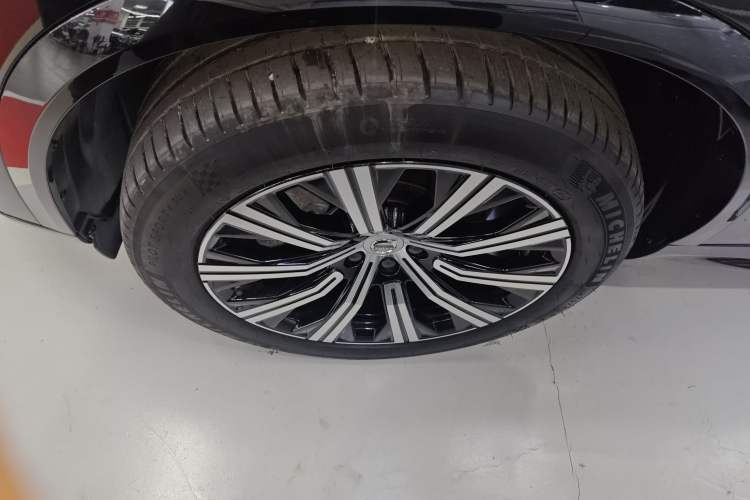 Used Volvo XC90 2023 B6 Zhiyi Luxury Edition 7-Seater Left Front Wheel Hub