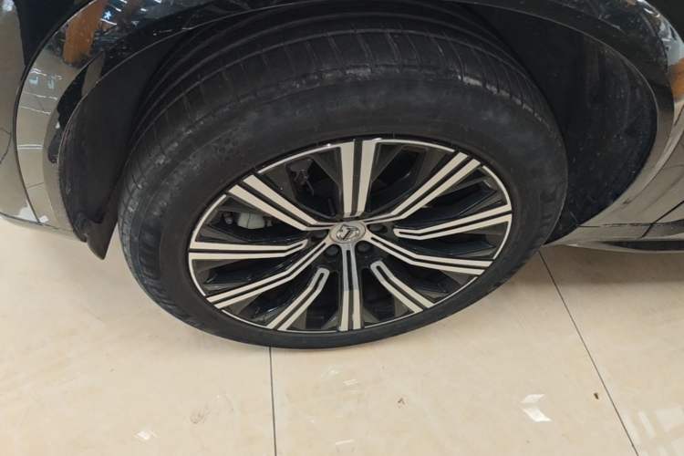 Used Volvo XC90 2023 B6 Zhiyi Luxury Edition 7-Seater Left Front Wheel Hub