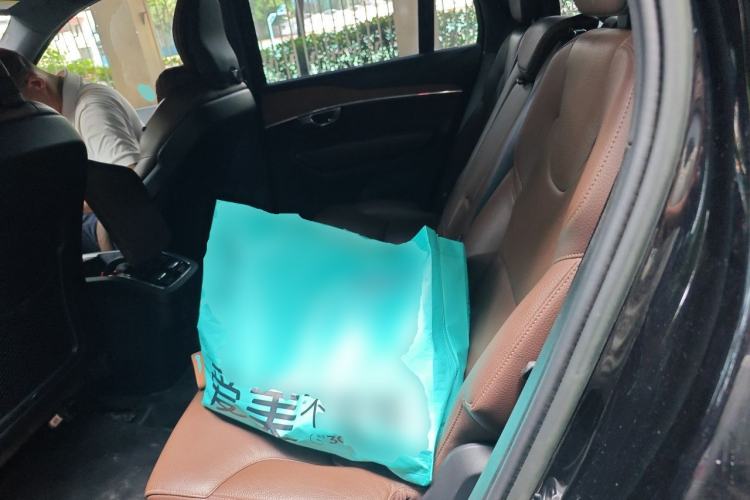 Used Volvo XC90 2023 B6 Zhiyi Luxury Edition 7-Seater Left Rear Seat