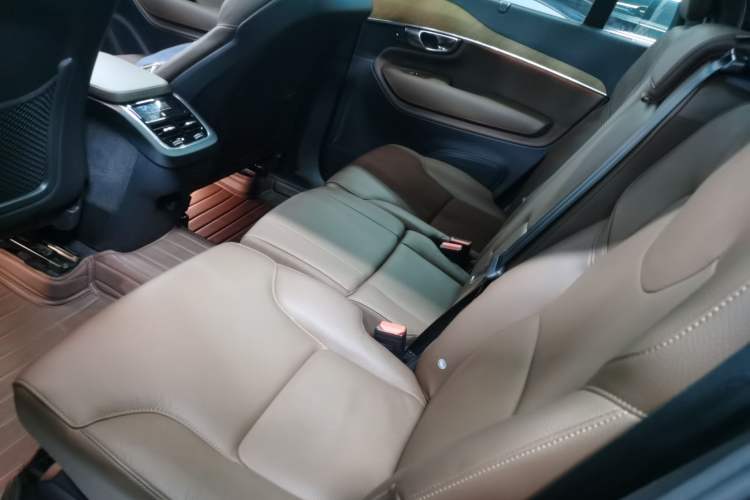 Used Volvo XC90 2023 B6 Zhiyi Luxury Edition 7-Seater Left Rear Seat