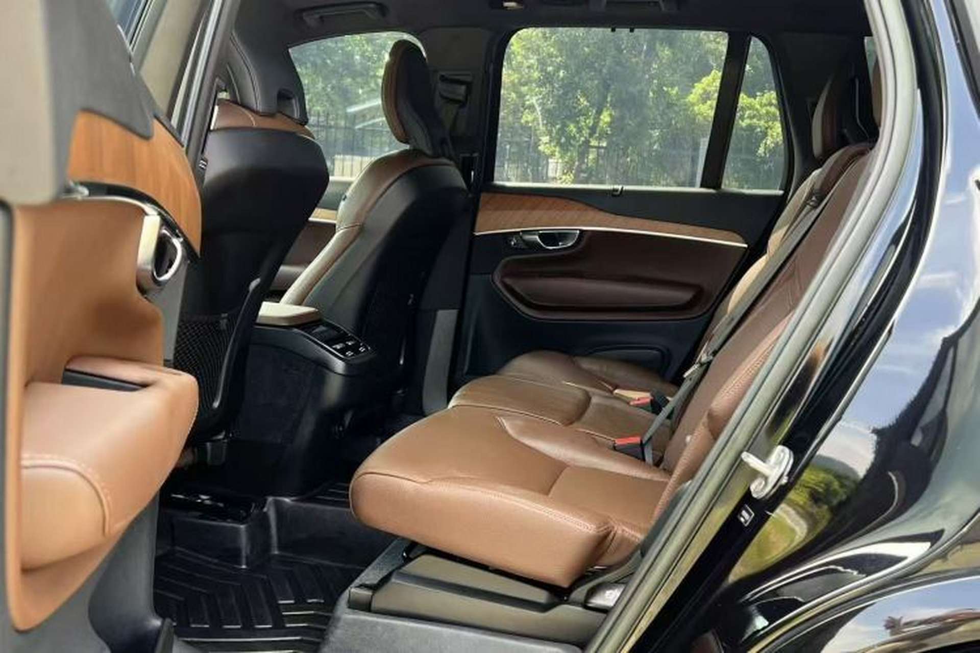 Used Volvo XC90 2023 B6 Zhiyi Luxury Edition 7-Seater Left Rear Seat