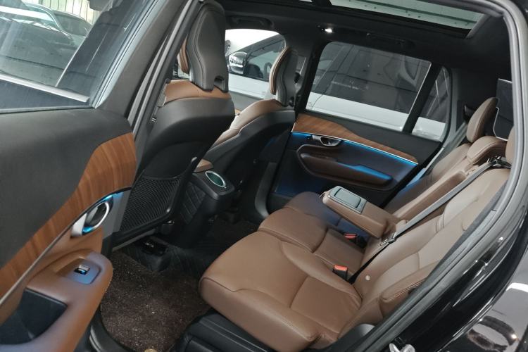 Used Volvo XC90 2023 B5 SmartDrive Luxury Edition 5 Seats Left Rear Seat