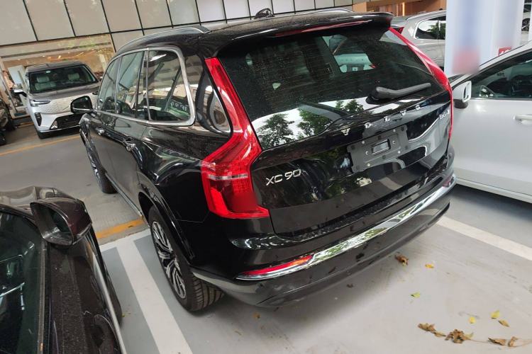 Used Volvo XC90 2023 B6 Zhiya Luxury 7-Seater Left Side