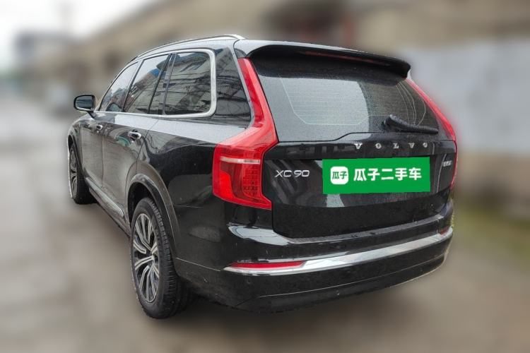 Used Volvo XC90 2023 B5 SmartDrive Luxury Edition 5 Seats Rear Left 45 Deg