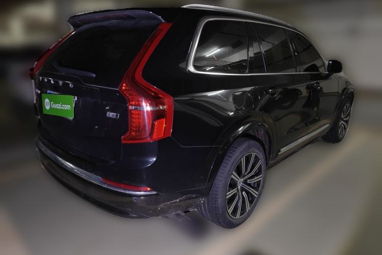 Used Volvo XC90 2023 B5 SmartDrive Luxury Edition 5 Seats Rear Right 45 Deg