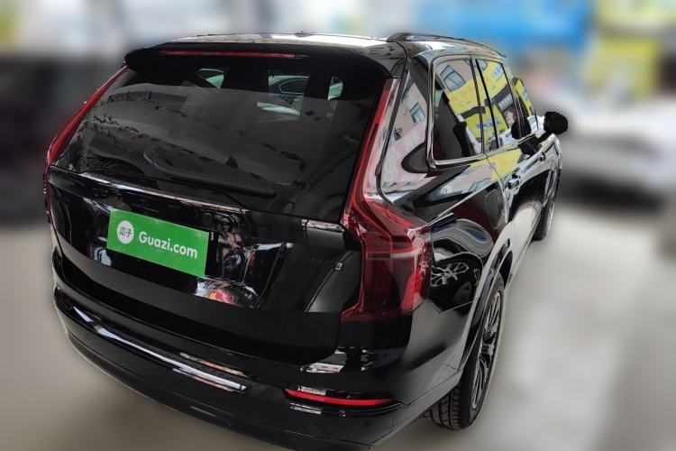 Used Volvo XC90 2023 B5 SmartDrive Luxury Edition 5 Seats Rear Right 45 Deg