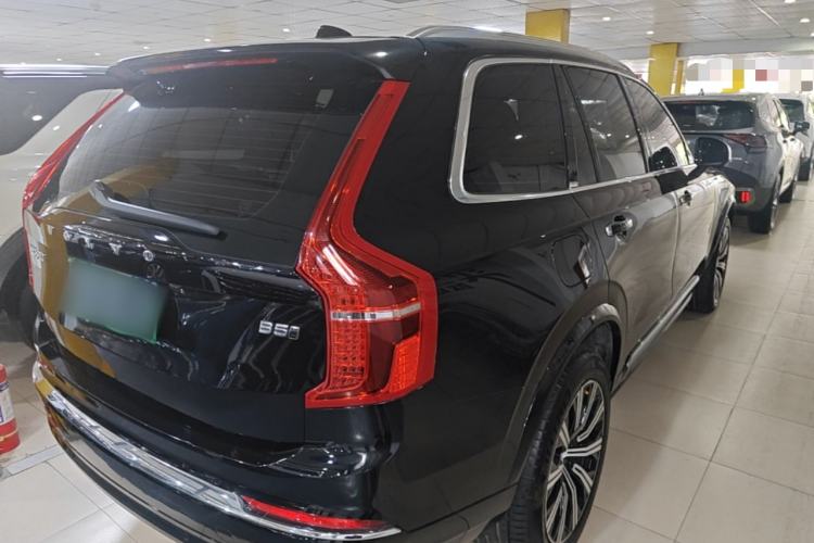 Used Volvo XC90 2023 B5 SmartDrive Luxury Edition 5 Seats Rear Right 45 Deg