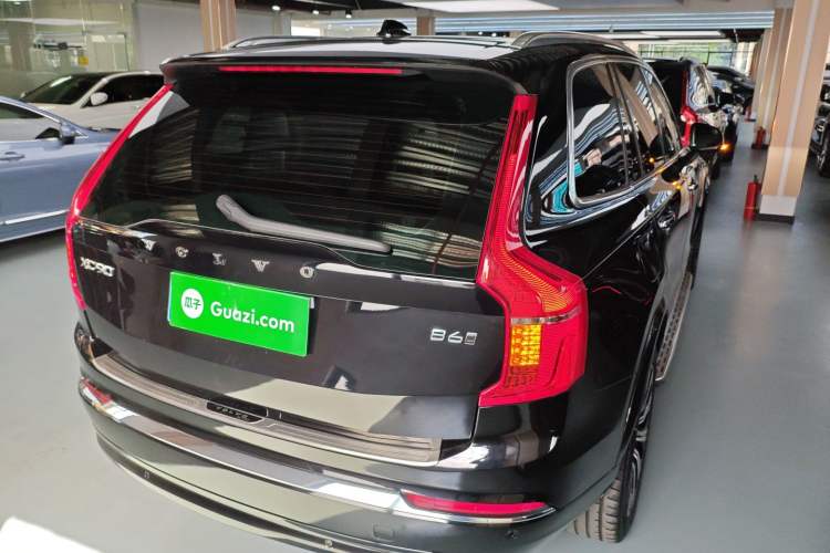 Used Volvo XC90 2023 B6 Zhiyi Luxury Edition 7-Seater Rear Right 45 Deg