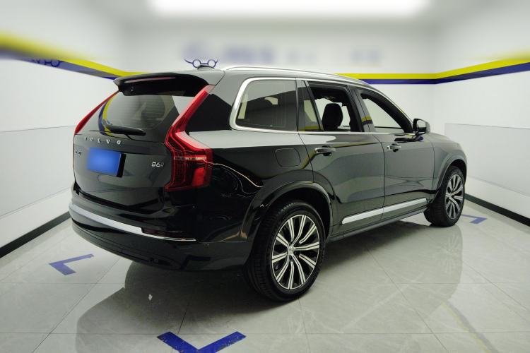Used Volvo XC90 2023 B6 Zhiyi Luxury Edition 7-Seater Rear Right 45 Deg