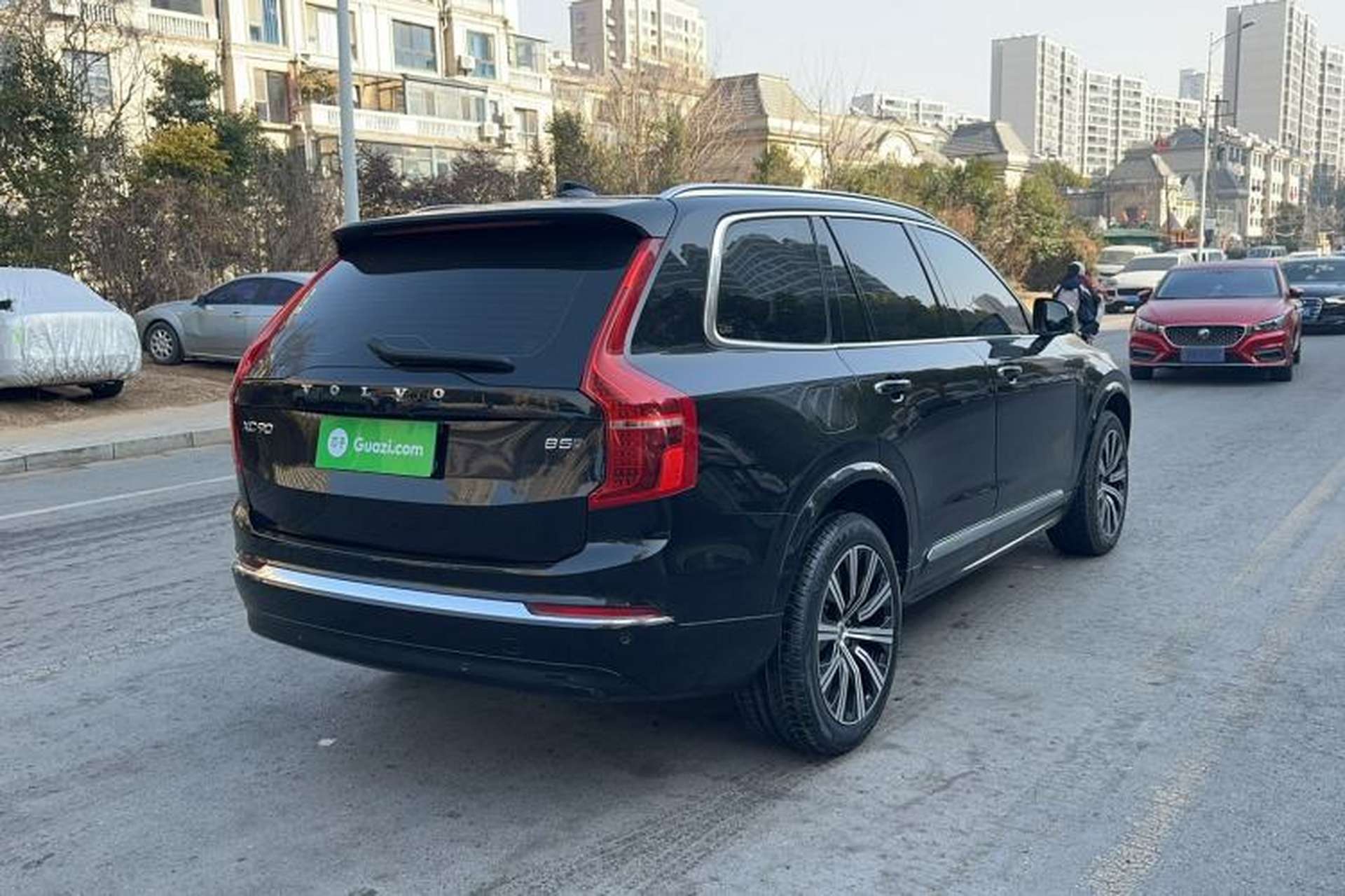 Used Volvo XC90 2023 B5 SmartDrive Luxury Edition 5 Seats Rear Right 45 Deg