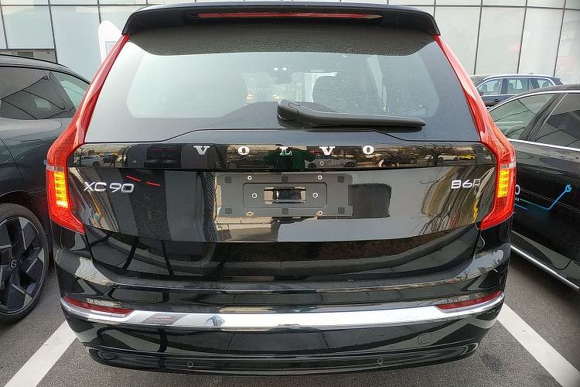 Used Volvo XC90 2023 B6 Zhiya Luxury 7-Seater Rear
