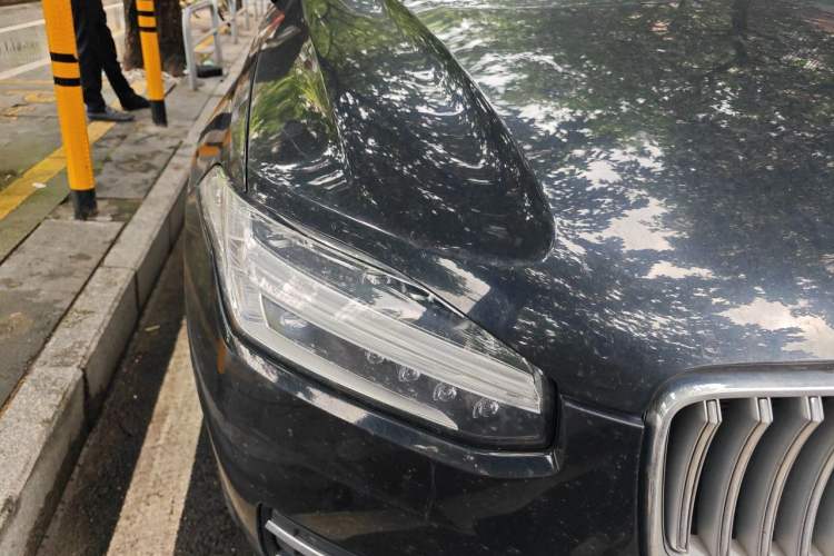 Used Volvo XC90 2023 B6 Zhiyi Luxury Edition 7-Seater Right Front Headlight
