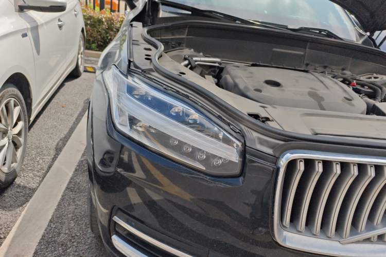 Used Volvo XC90 2023 B6 Zhiya Luxury 7-Seater Right Front Headlight