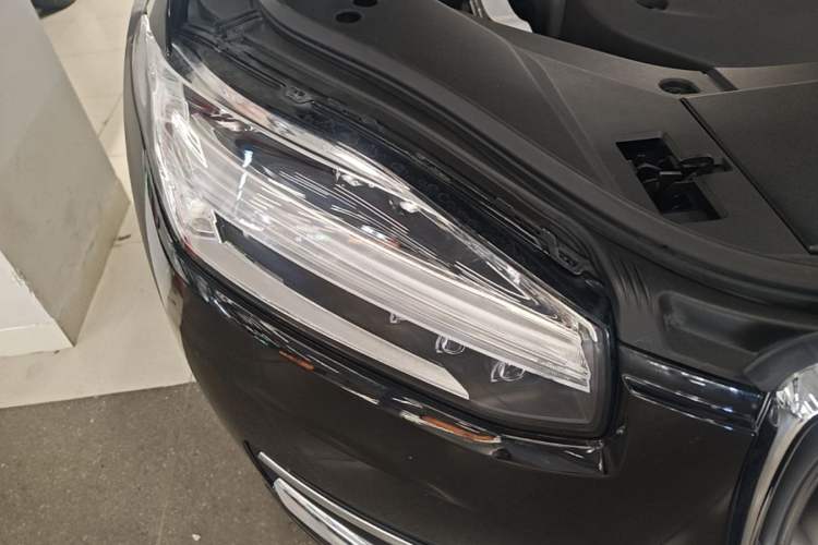 Used Volvo XC90 2023 B6 Zhiyi Luxury Edition 7-Seater Right Front Headlight
