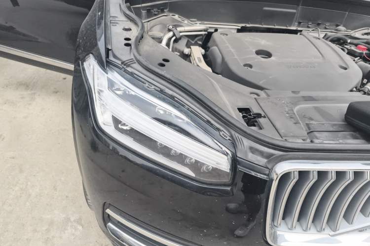 Used Volvo XC90 2023 B6 Zhiyi Luxury Edition 7-Seater Right Front Headlight