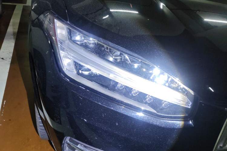 Used Volvo XC90 2023 B6 Zhiyi Luxury Edition 7-Seater Right Front Headlight