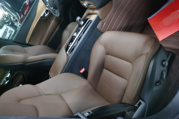 Used Volvo XC90 2023 B6 Zhiyi Luxury Edition 7-Seater Right Front Seat