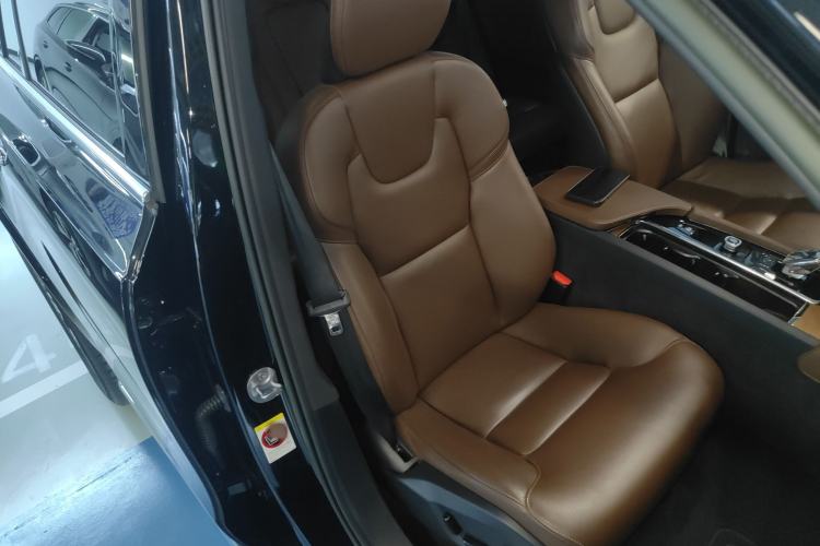 Used Volvo XC90 2023 B6 Zhiyi Luxury Edition 7-Seater Right Front Seat