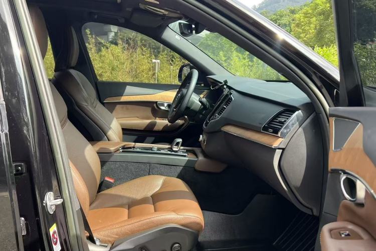 Used Volvo XC90 2023 B6 Zhiyi Luxury Edition 7-Seater Right Front Seat