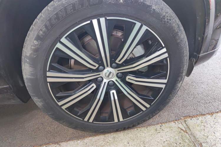 Used Volvo XC90 2023 B6 Zhiyi Luxury Edition 7-Seater Right Front Wheel Hub