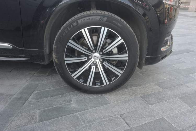 Used Volvo XC90 2023 B6 Zhiyi Luxury Edition 7-Seater Right Front Wheel Hub