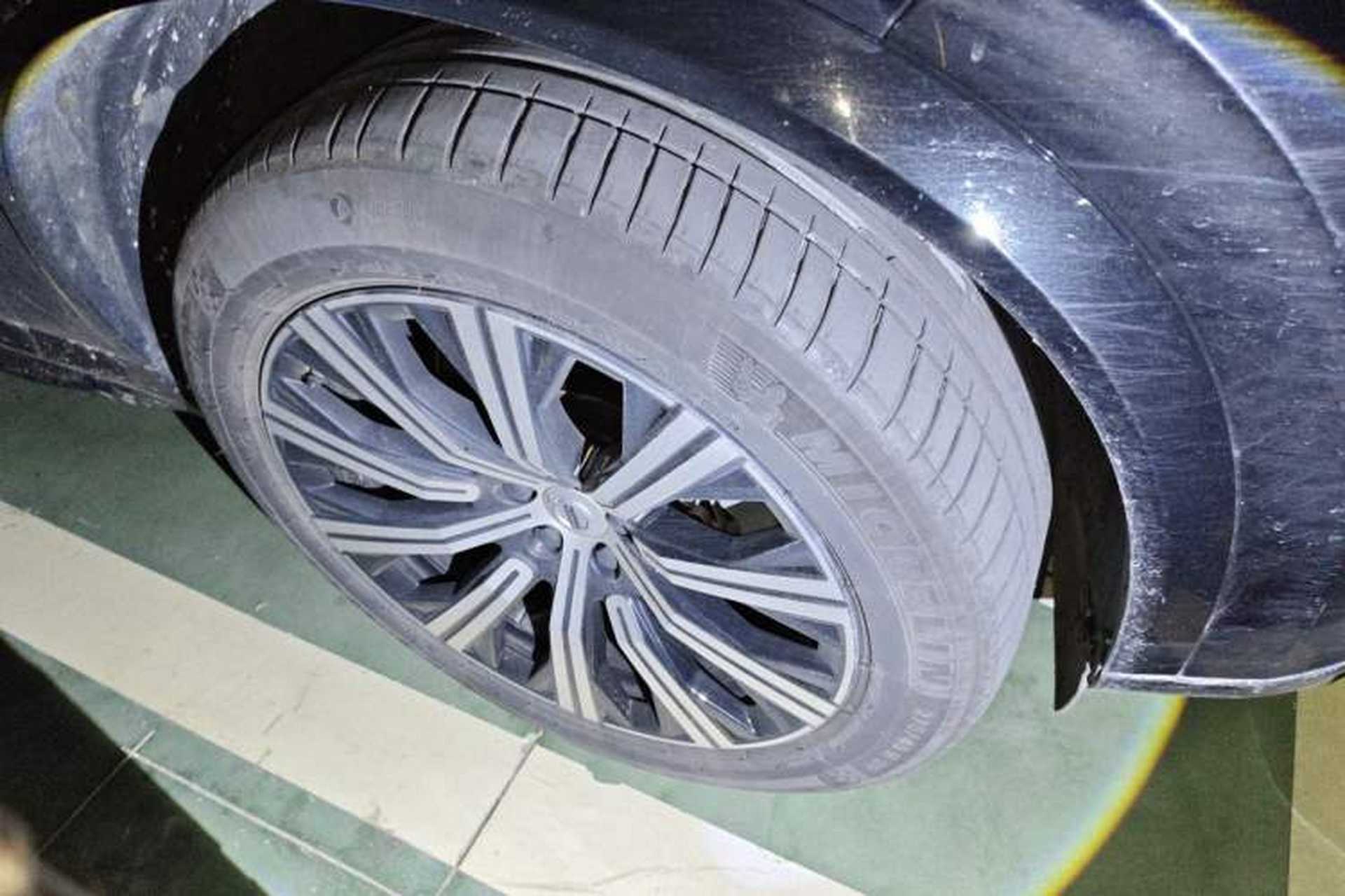 Used Volvo XC90 2023 B6 Zhiyi Luxury Edition 7-Seater Right Front Wheel Hub