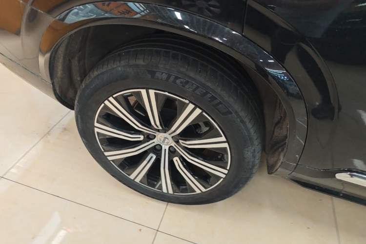 Used Volvo XC90 2023 B6 Zhiyi Luxury Edition 7-Seater Right Rear Wheel Hub