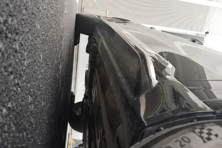 Used Volvo XC90 2023 B6 Zhiyi Luxury Edition 7-Seater Right Side Sill